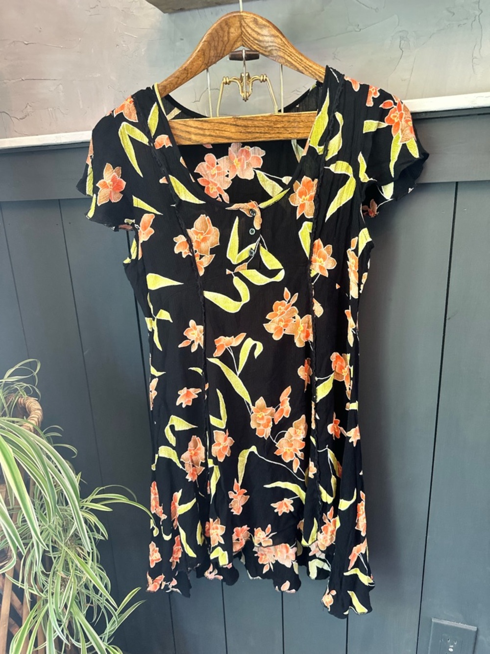 Volcom Black Floral Short‎ Sleeve Mini Dress Orange Tropical Flowers sz Large